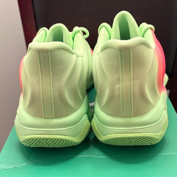 New Men’s Nike Giannis Immortality 4 Neon Pink & Lime Green Sneakers Size 11 1/2 main image 5